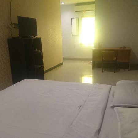 Sz Nine One Hotell Medan Exteriör bild