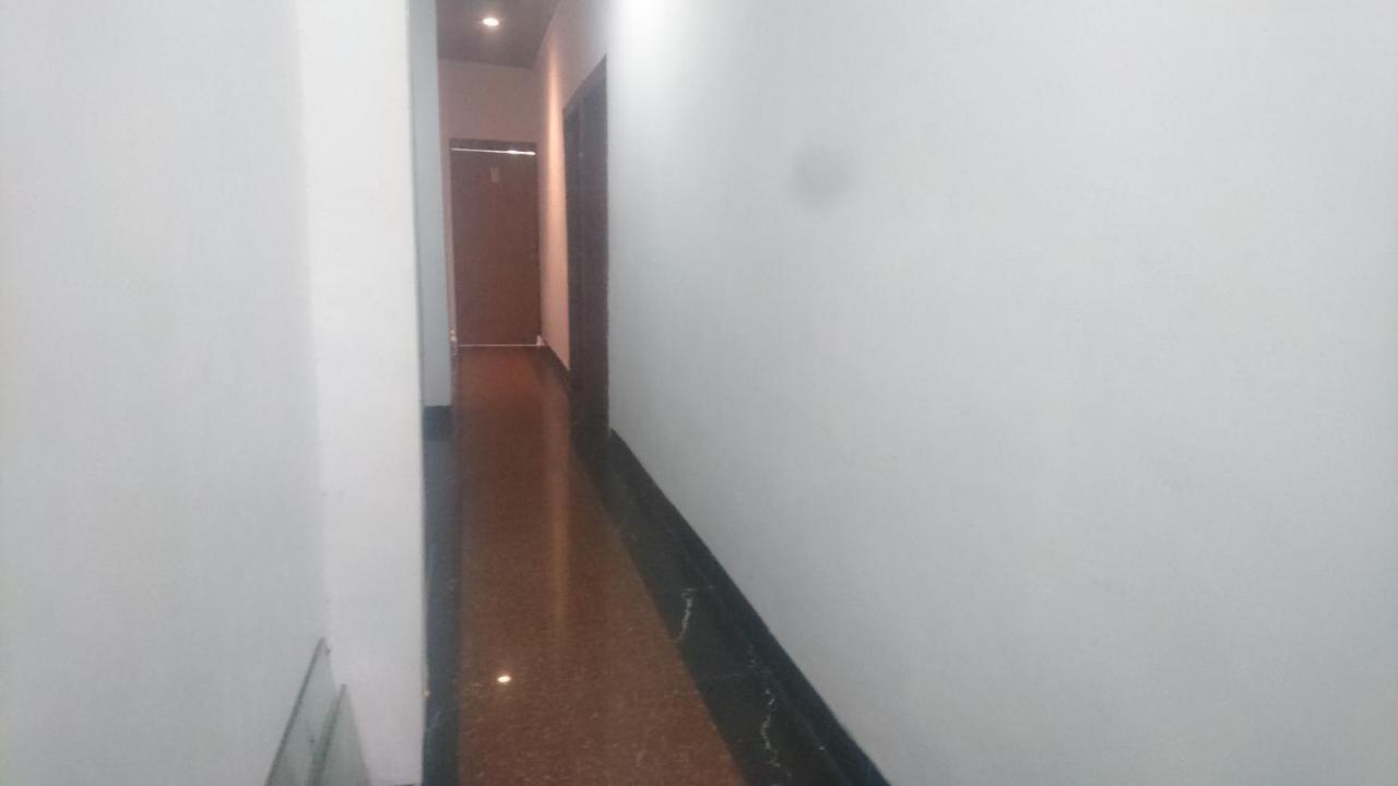 Sz Nine One Hotell Medan Exteriör bild