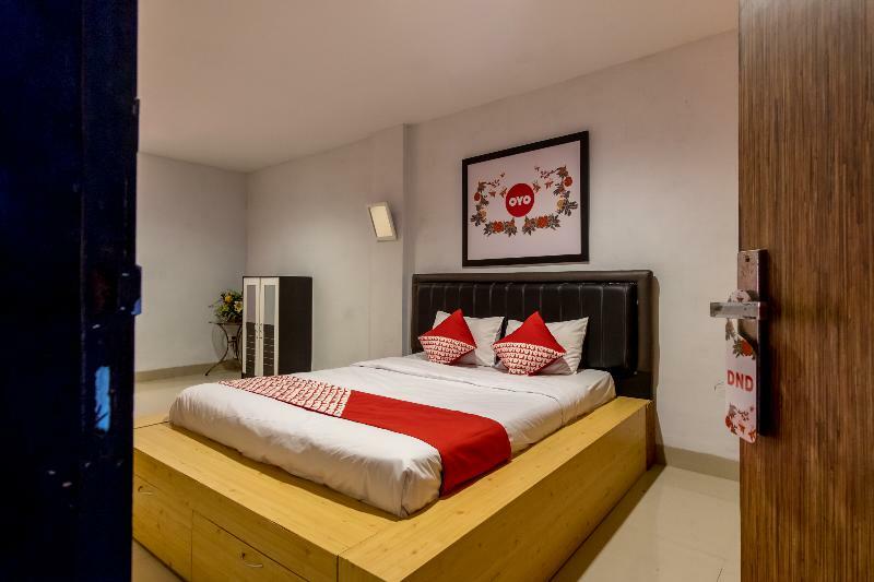 Sz Nine One Hotell Medan Exteriör bild