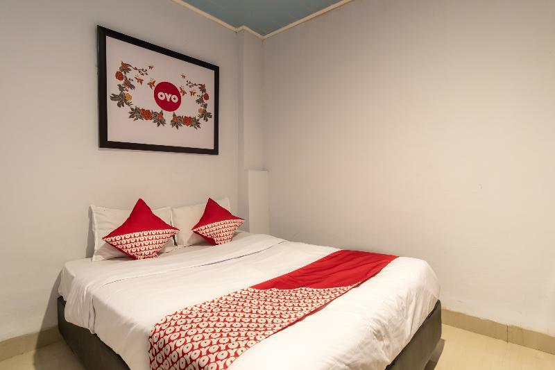 Sz Nine One Hotell Medan Exteriör bild
